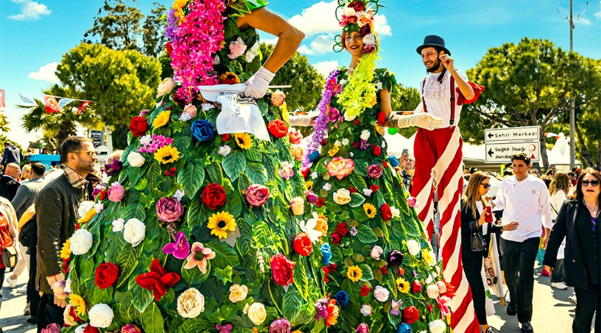 GÜNÜBİRLİK URLA ENGİNAR FESTİVALİ TURU